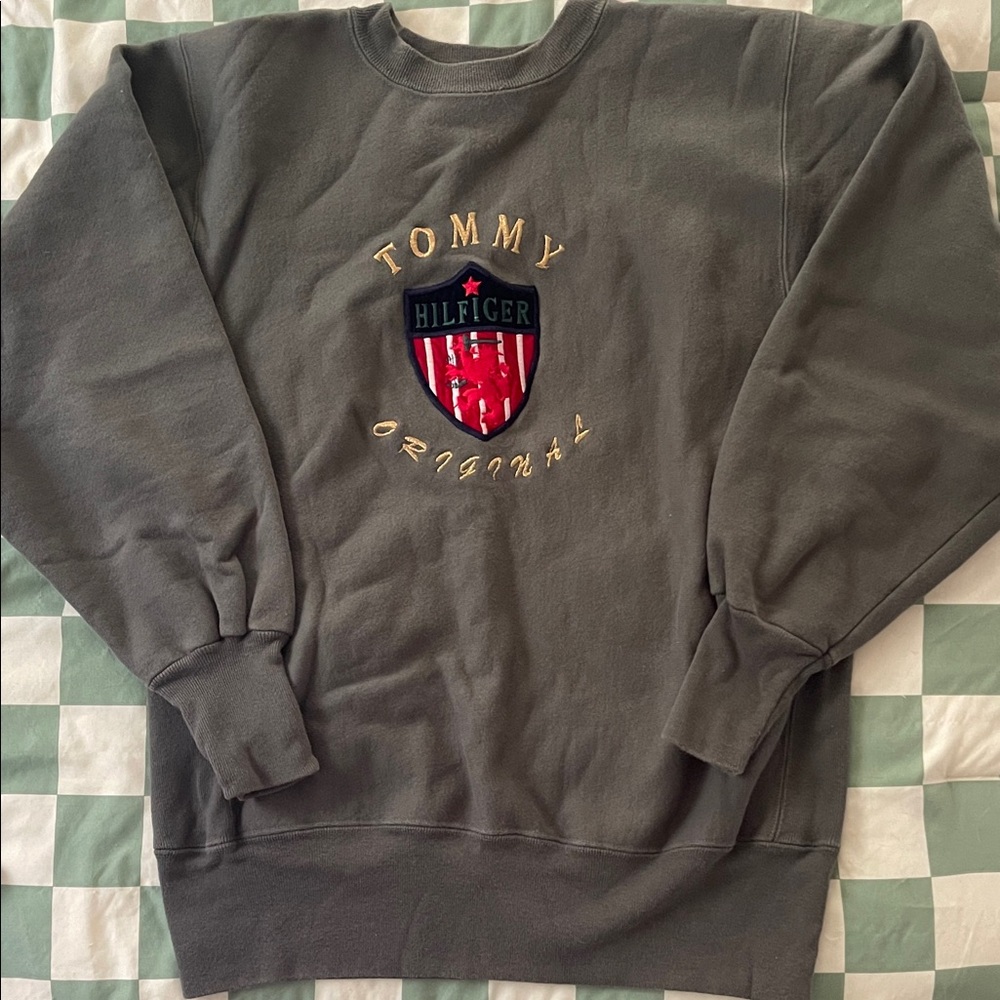 Vintage Tommy Hilfiger Embroidered Crewneck